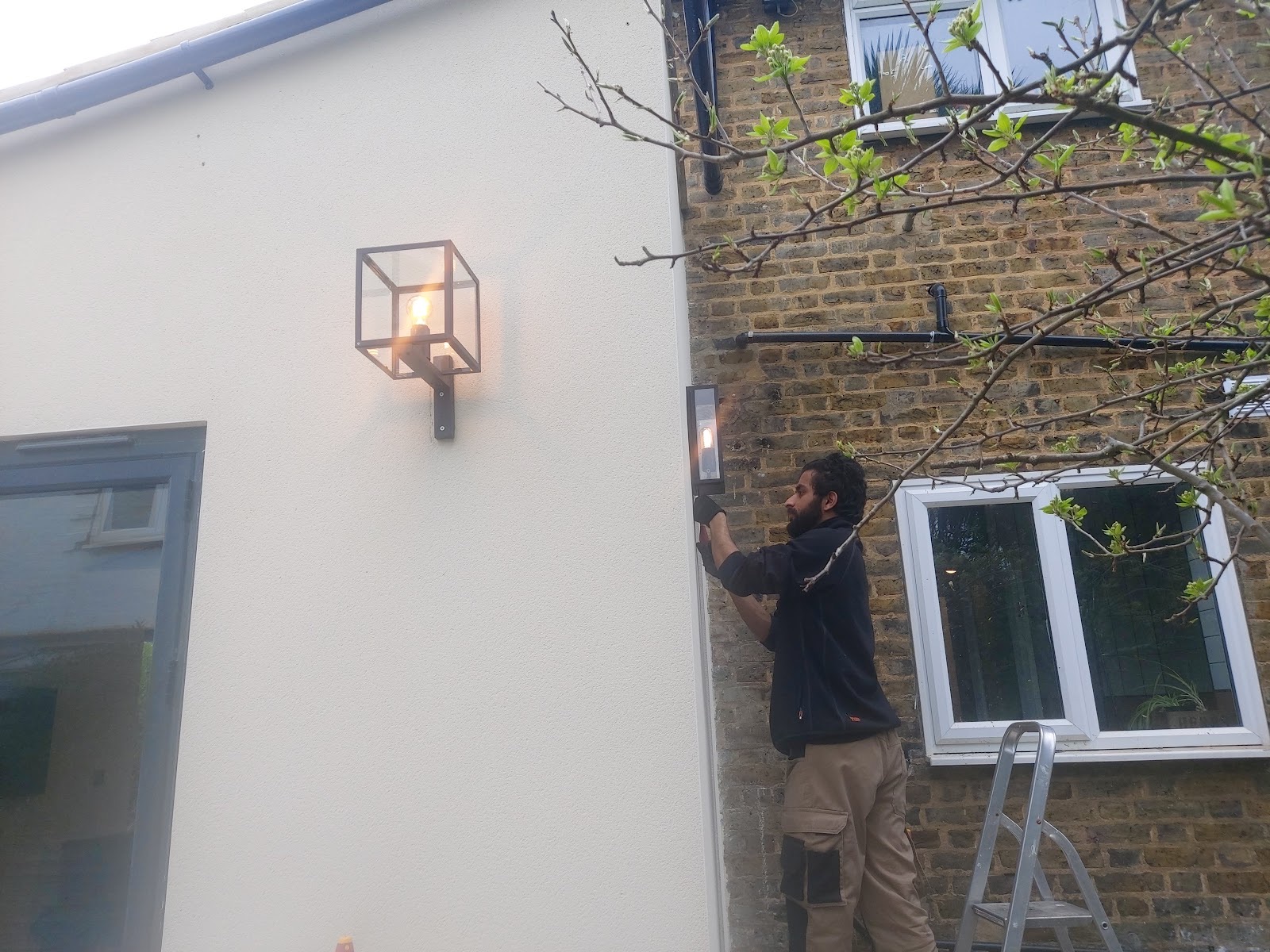 24/7 POWERUP ELECTRICAL in Clapham London