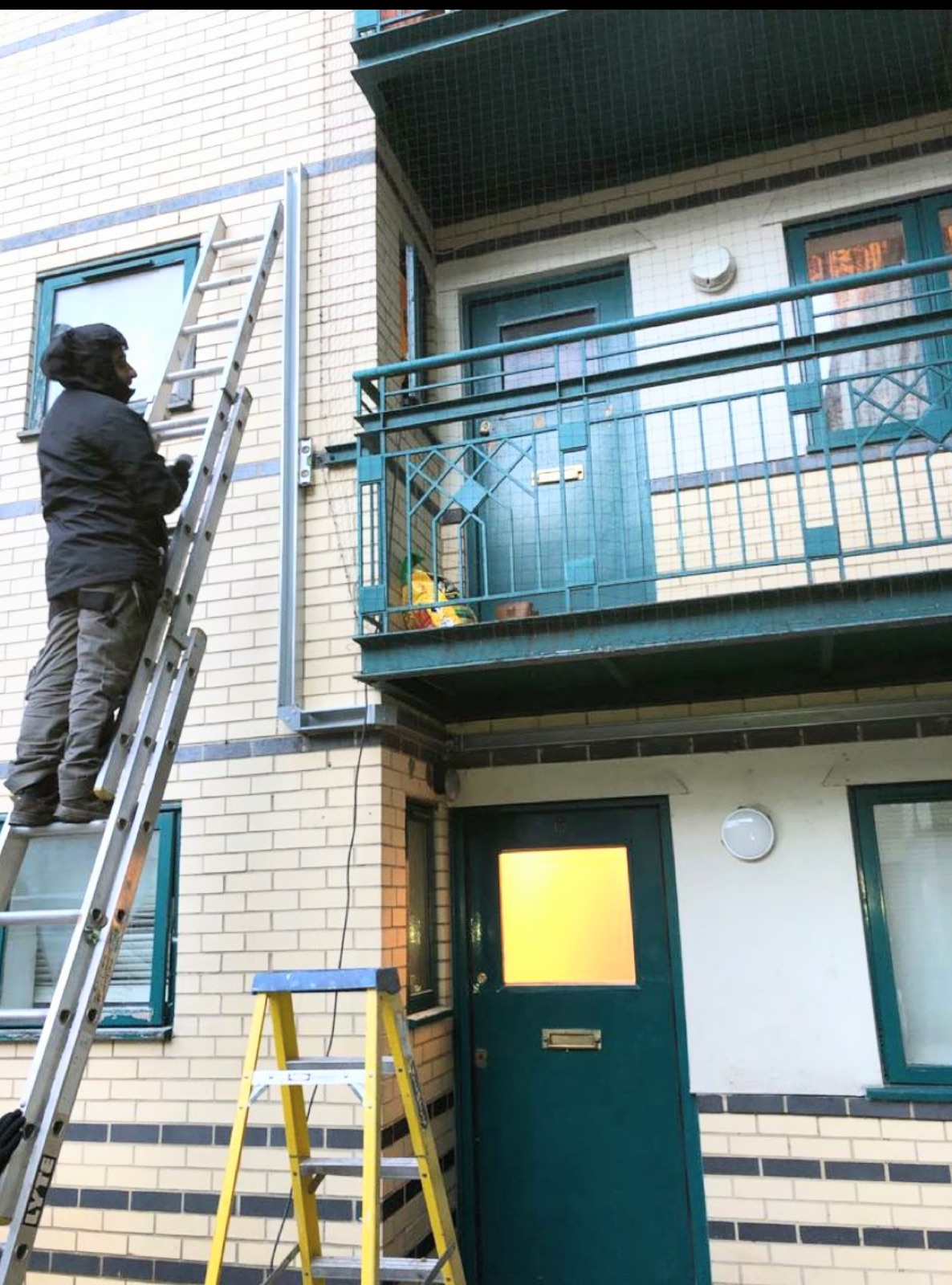 24/7 POWERUP ELECTRICAL in Clapham London